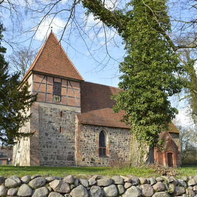Bild vergr&ouml;&szlig;ern: Kirche Baumgarten