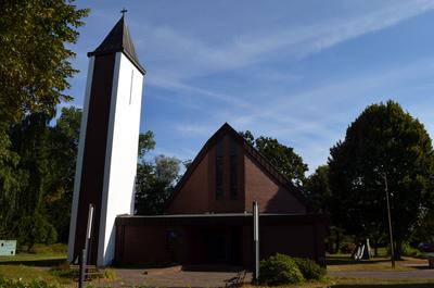 Bild vergr&ouml;&szlig;ern: Blick auf die katholische Kirche in Bützow