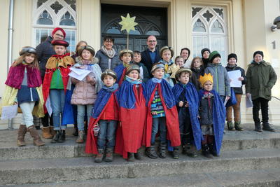 Bild vergr��ern: Sternsinger besuchen das B�tzower Rathaus