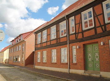 Bild vergr&ouml;&szlig;ern: Das Bild zeigt das Gebäude der Freien Schule in der Pfaffenstraße.