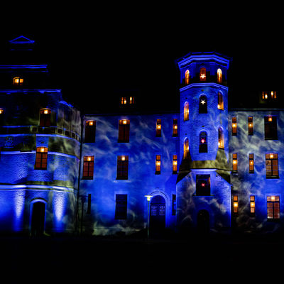Bild vergr&ouml;&szlig;ern: B&uuml;tzower Schloss