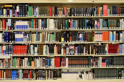 Bild vergr��ern: B�cher Bibliothek pixabay