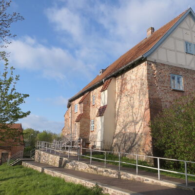 KrummesHaus_3-5-23_Ruckseite_cATheis