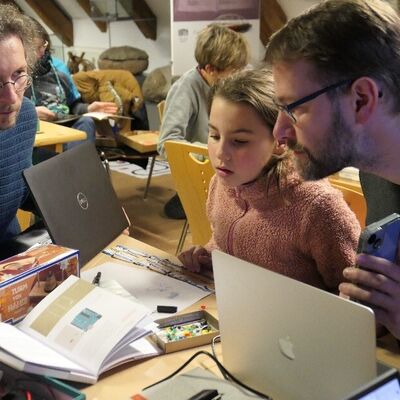 Probleml&ouml;sung durch Schwarmintelligenz.