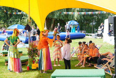 Bild vergr&ouml;&szlig;ern: Fest im Park 2026