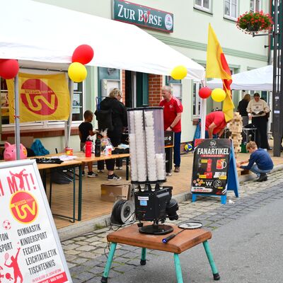 Bild vergr&ouml;&szlig;ern: B&uuml;tzower G&auml;nsemarkttage 2026